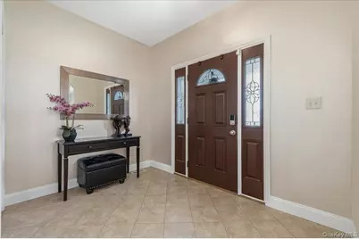 8 Manhattan Avenue, Centereach, NY 11720 - Photo 3