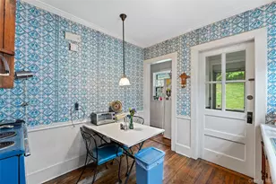 31 Lynton Pl, White Plains, NY 10606 - Photo 9