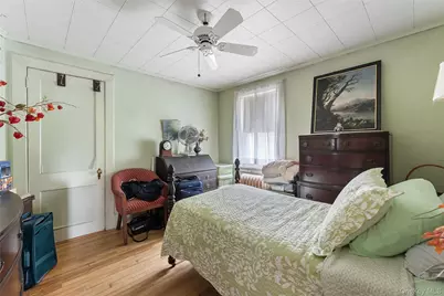 31 Lynton Place, White Plains, NY 10606 - Photo 13
