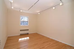 45 Myrtle Ave, Dobbs Ferry, NY 10522 - Photo 11