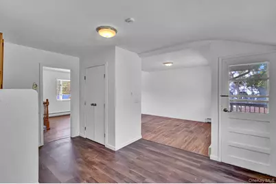 335 Babylon Street, Islip Terrace, NY 11752 - Photo 11