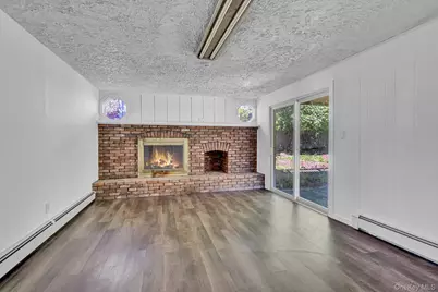 335 Babylon Street, Islip Terrace, NY 11752 - Photo 21