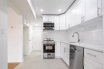 33 Marc Street, New York, NY 10314 - Photo 7