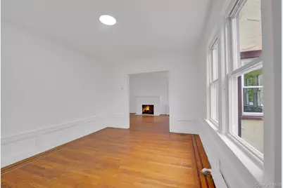 234 Sycamore Street, West Hempstead, NY 11552 - Photo 7