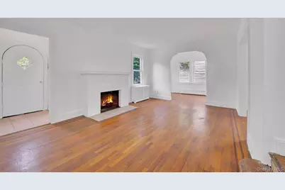 234 Sycamore Street, West Hempstead, NY 11552 - Photo 3
