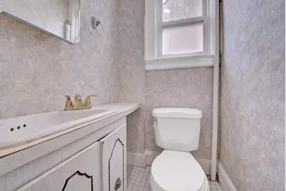 234 Sycamore Street, West Hempstead, NY 11552 - Photo 11