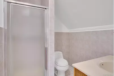 234 Sycamore Street, West Hempstead, NY 11552 - Photo 19