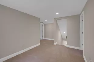 11 Parkwood Rd, Westbury, NY 11590 - Photo 13