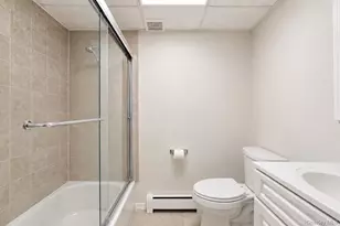 160-44 98th St, Howard Beach, NY 11414 - Photo 11