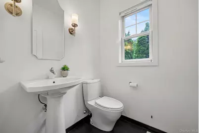 152 Lee Road, Scarsdale, NY 10583 - Photo 15