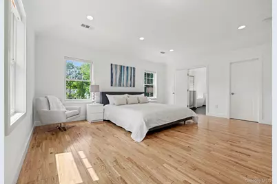 152 Lee Road, Scarsdale, NY 10583 - Photo 19