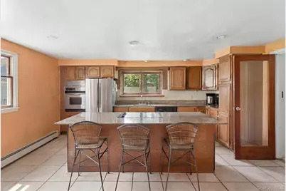 650 Eagle Avenue, West Hempstead, NY 11552 - Photo 3