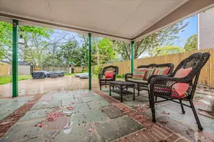 132 Litchfield Ave, Babylon, NY 11702 - Photo 17