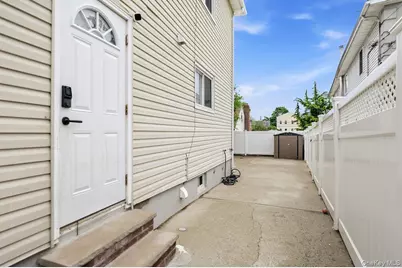 98 Seville Street, Elmont, NY 11003 - Photo 29