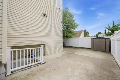 98 Seville Street, Elmont, NY 11003 - Photo 27