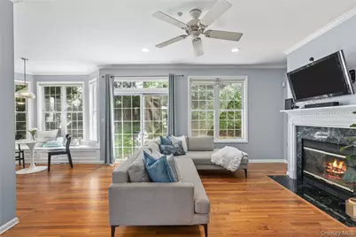 65 Eldorado Court, White Plains, NY 10603 - Photo 9