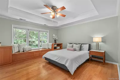 65 Eldorado Court, White Plains, NY 10603 - Photo 11