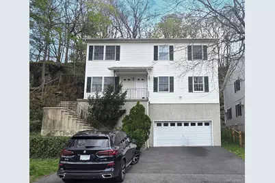 36 E Washington Place, White Plains, NY 10603 - Photo 1
