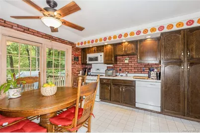 6 Punta Road, New City, NY 10956 - Photo 13