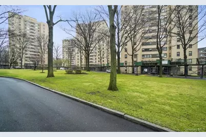 8 Fordham Hill Oval #12c, Bronx, NY 10468 - Photo 1