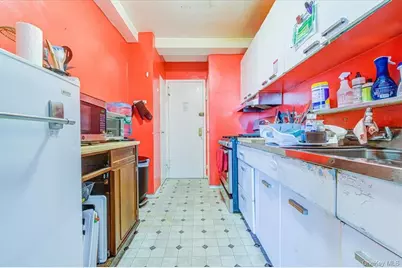 8 Fordham Hill Oval #12c, Bronx, NY 10468 - Photo 7