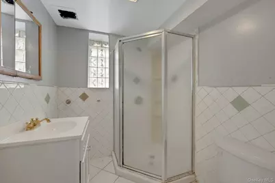 2798 Pond Place, Bronx, NY 10458 - Photo 19