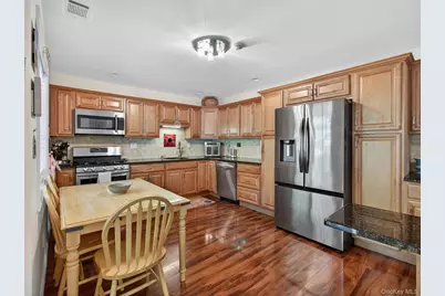 198 Eagle Ridge Way, Nanuet, NY 10954 - Photo 13