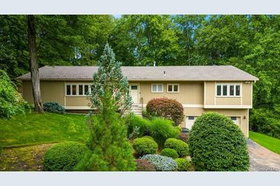 4 Emerald Drive, Pomona, NY 10970 - Photo 1