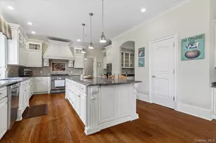 16 Austin Pl, Briarcliff Manor, NY 10510 - Photo 7