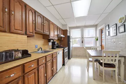 1087 Pierce Avenue, Bronx, NY 10461 - Photo 7