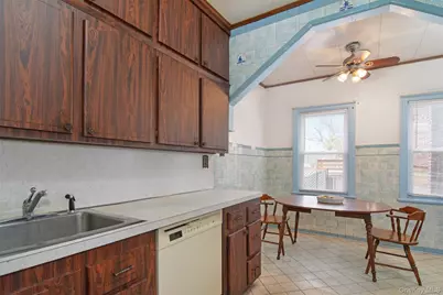 1087 Pierce Avenue, Bronx, NY 10461 - Photo 21