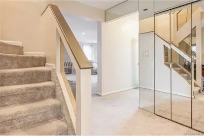 517 Riverdale Avenue #4B 5B, Yonkers, NY 10705 - Photo 11