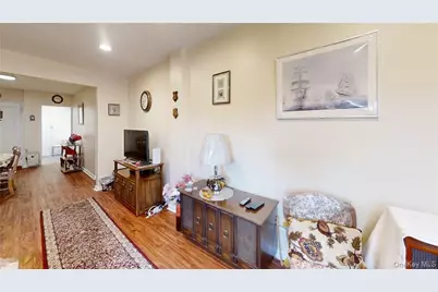 50 White Oak Street #4B, New Rochelle, NY 10801 - Photo 1