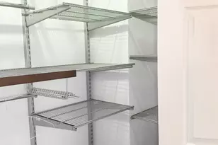 210 E 47th St, New York, NY 10017 - Photo 21