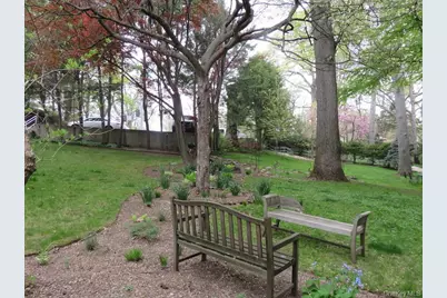 915 Wynnewood Road #G2, Pelham, NY 10803 - Photo 19