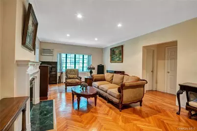 915 Wynnewood Road #G2, Pelham, NY 10803 - Photo 5