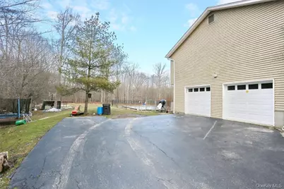 9 Aron Court, Spring Valley, NY 10977 - Photo 27