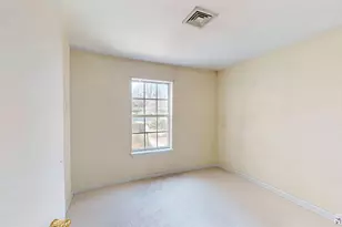 1004 Washington Green, New Windsor, NY 12553 - Photo 17