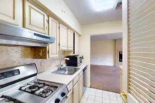 1004 Washington Green, New Windsor, NY 12553 - Photo 15