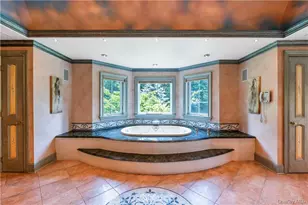 4 Old Wagon Ln, Old Westbury, NY 11568 - Photo 21