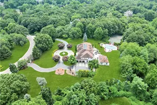 4 Old Wagon Ln, Old Westbury, NY 11568 - Photo 3