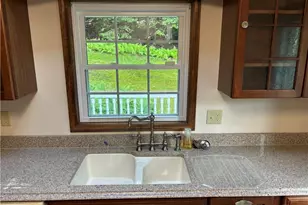 437 Lindholm Rd, Fallsburg, NY 12747 - Photo 7