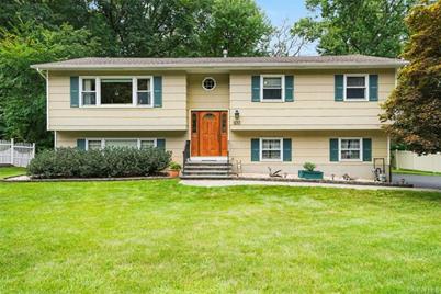 43 Maplewood Boulevard, Suffern, NY 10901 - Photo 1