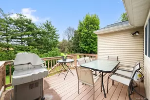 20 Lancaster Dr, Suffern, NY 10901 - Photo 33