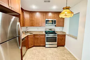 30 Huntington Cir, Peekskill, NY 10566 - Photo 11