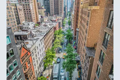 113 E 39th Street, New York, NY 10016 - Photo 25