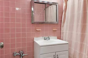 1910 Pelham Pkwy S, Bronx, NY 10461 - Photo 11