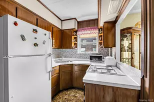 1832 Narragansett Ave Ave, Bronx, NY 10461 - Photo 7