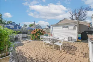 3204 Glennon Pl, Bronx, NY 10465 - Photo 7