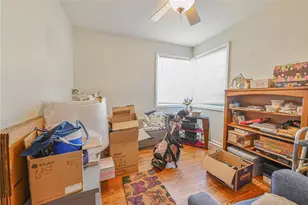 3204 Glennon Pl, Bronx, NY 10465 - Photo 17